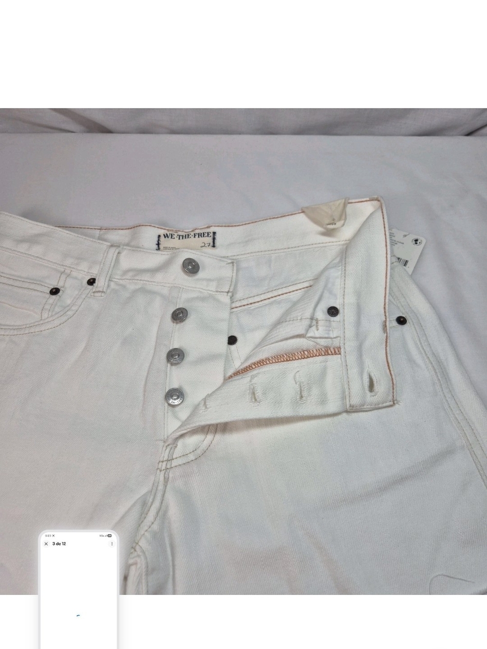Free People Women's Shorts Size 27 Ivory Denim Raw Hem Fly Botón. 36 - Picture 3 of 13